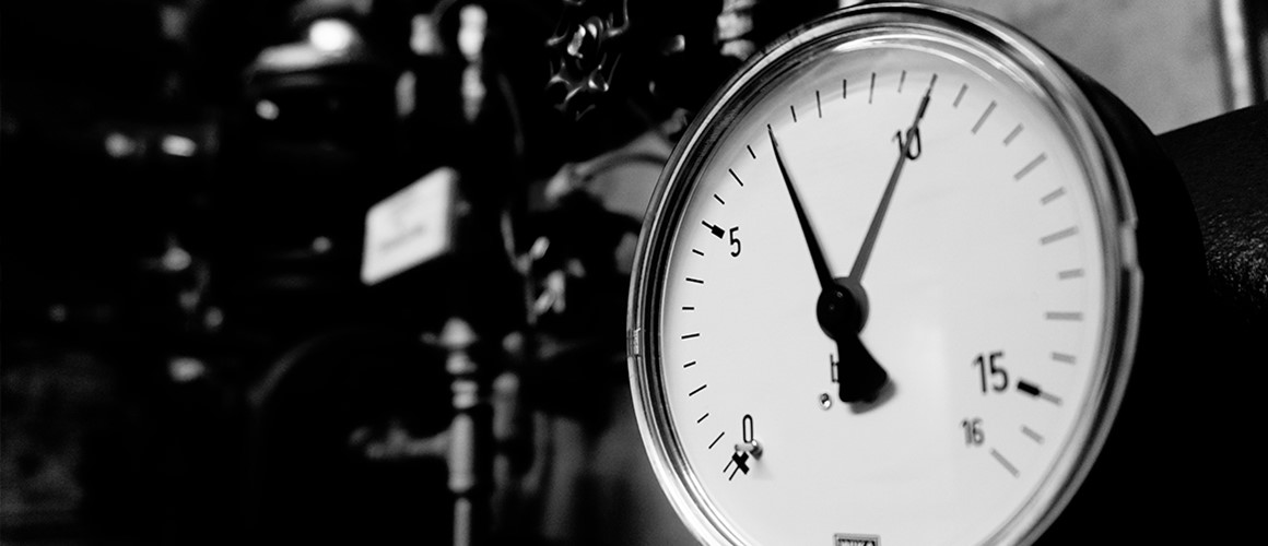 NB_Migraine_Interview_2021_Deborah-Friedman-1160x500.jpg Blach and white image of a barometer
